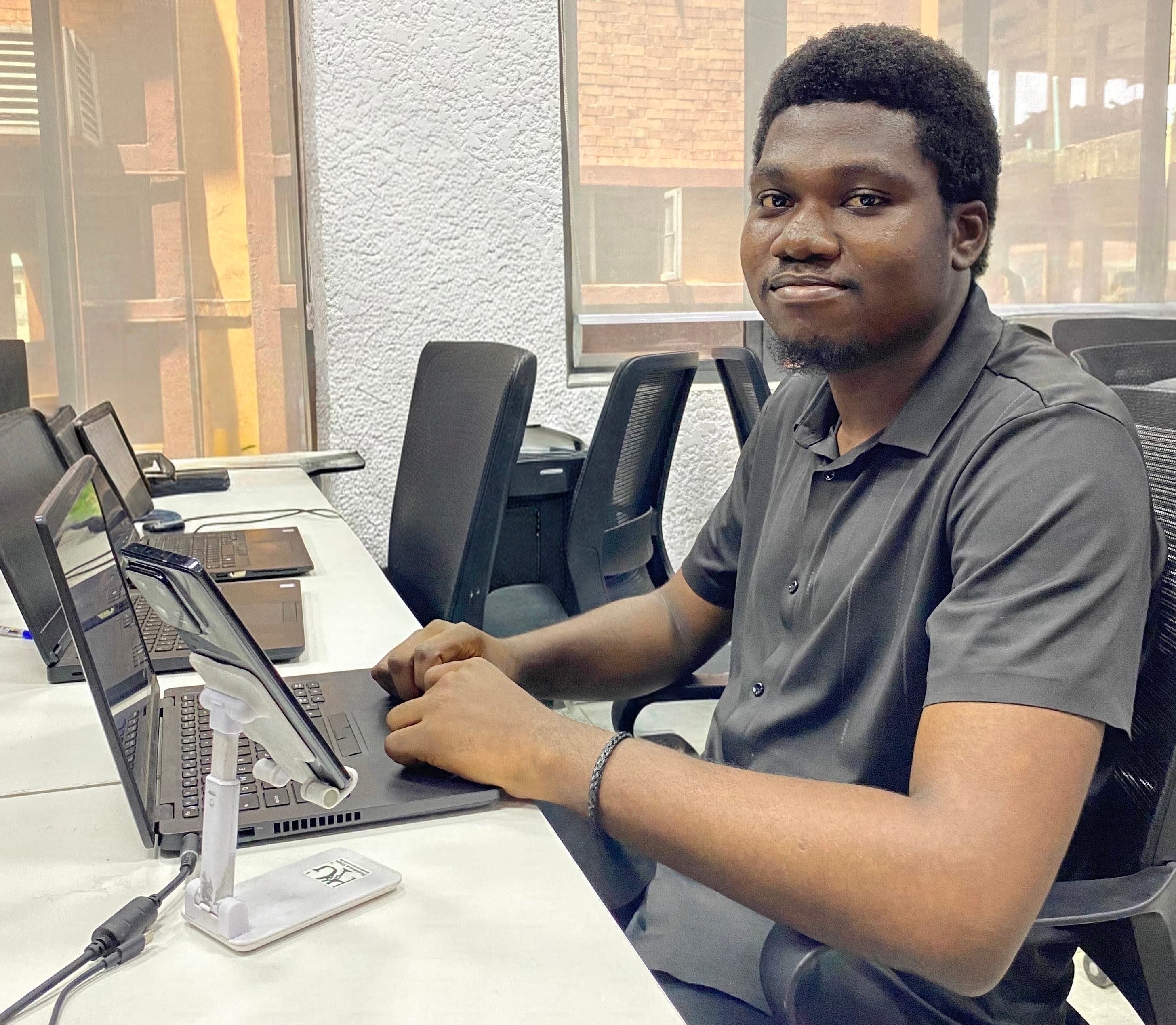 Picture of Samuel Momoh
